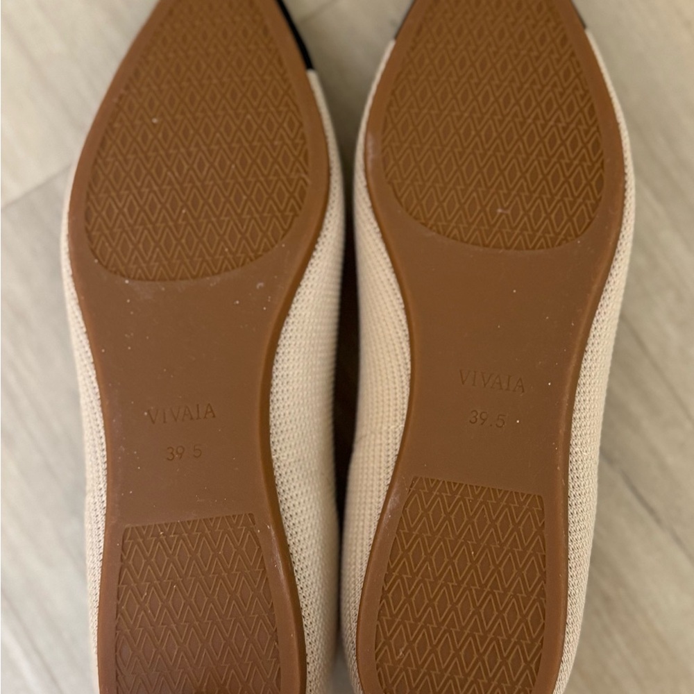 NWOT VIVAIA Pointed-Toe Ballet Flats (Aria 5°) - Picture 5 of 5